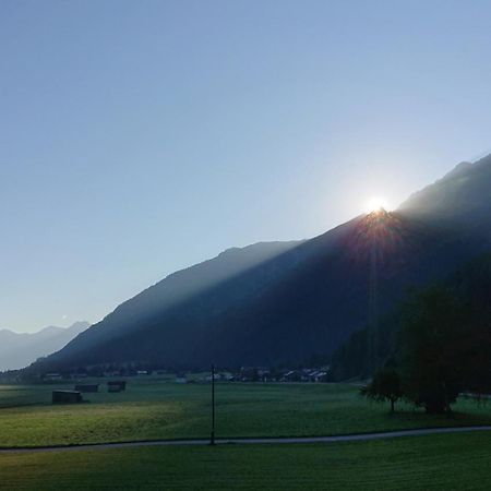 Ferienhaus Lechtaler Alpen Bach  Buitenkant foto