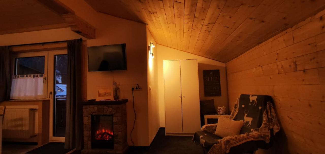 Ferienhaus Lechtaler Alpen Bach  Buitenkant foto