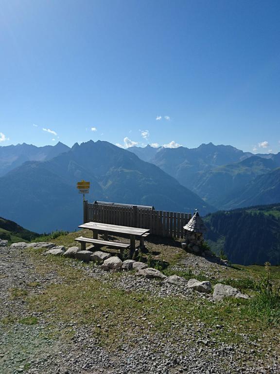 Ferienhaus Lechtaler Alpen Bach  Buitenkant foto